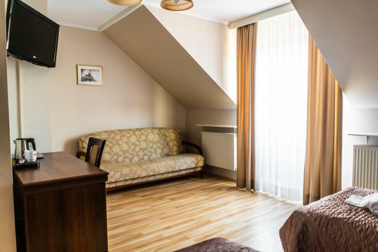 Dworek Helena Biała Podlaska Exterior foto